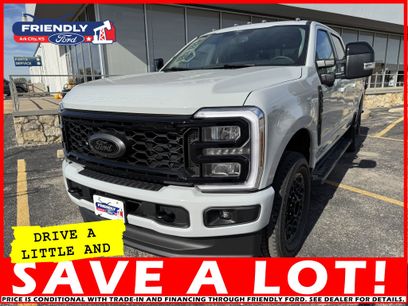 New 2026 Ford F350 Lariat w/ Black Appearance Package