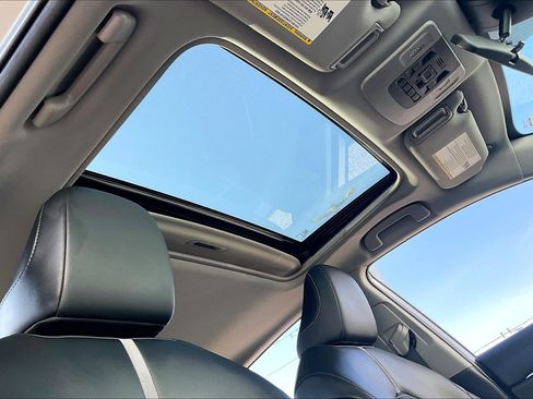 Used 2022 Toyota Camry SE w/ Cold Weather Package image 27