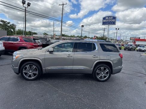 Used 2019 GMC Acadia Denali w/ Technology Package FWD image 2