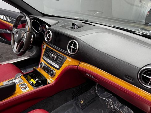 Used 2016 Mercedes-Benz SL 550 image 49