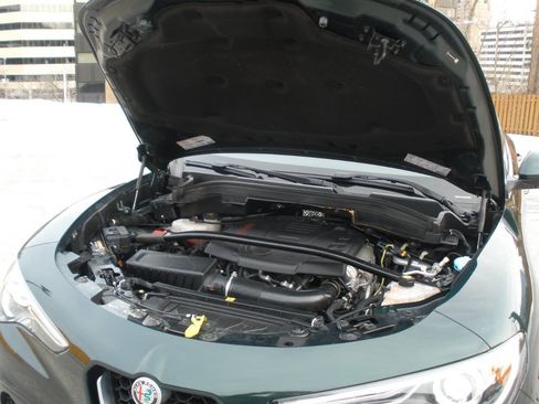 Used 2019 Alfa Romeo Stelvio AWD image 12