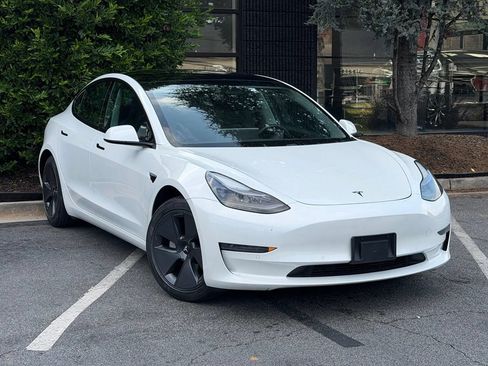 Used 2021 Tesla Model 3 Standard Range RWD image 7
