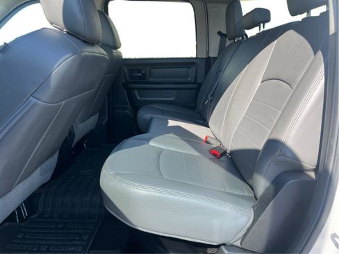 Used 2017 RAM 1500 Tradesman w/ Chrome Appearance Group image 11