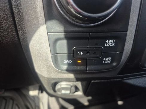 Used 2019 RAM 1500 Classic Tradesman AWD/4WD image 25