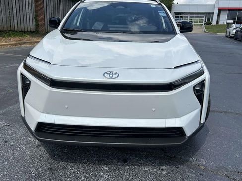 New 2026 Toyota bZ FWD image 8