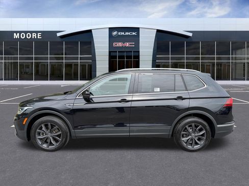 Used 2022 Volkswagen Tiguan SE AWD/4WD image 7