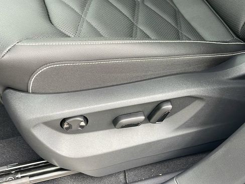 New 2026 Volkswagen Atlas SE image 26