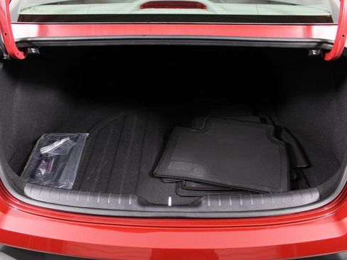 Certified 2025 Hyundai Elantra Sport image 15