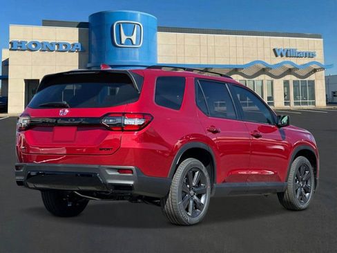 New 2026 Honda Pilot Sport image 5
