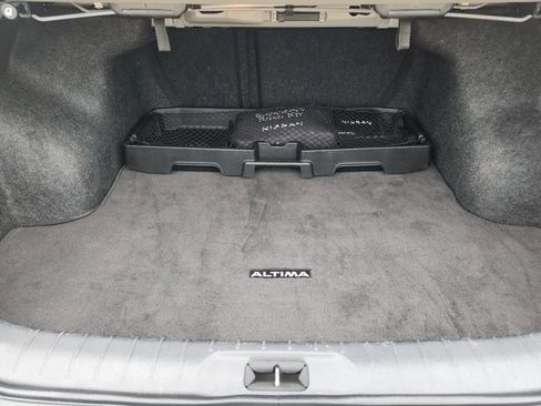 Used 2023 Nissan Altima 2.5 SR w/ SR Premium Package image 32