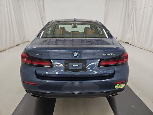 Used 2023 BMW 530e xDrive w/ Convenience Package image 5