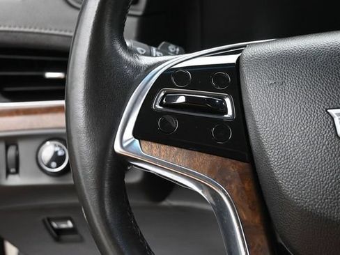 Used 2015 Cadillac Escalade Premium AWD/4WD image 30