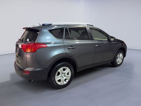 Used 2013 Toyota RAV4 LE image 7