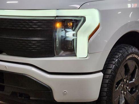 Used 2024 Ford F150 Lightning Flash AWD/4WD image 14
