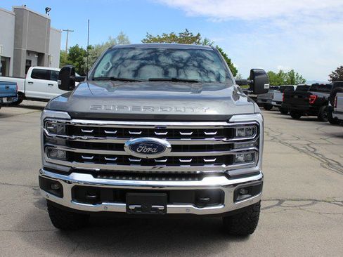 Used 2025 Ford F350 Lariat w/ Lariat Ultimate Package AWD/4WD image 13