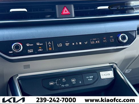 New 2026 Kia Carnival EX image 35