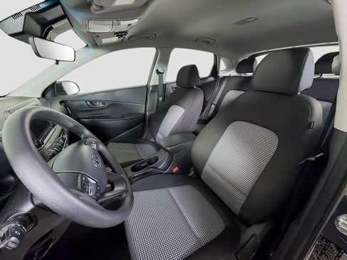 Used 2023 Hyundai Kona SE AWD/4WD image 13