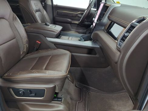 Used 2025 RAM 1500 Limited AWD/4WD image 36