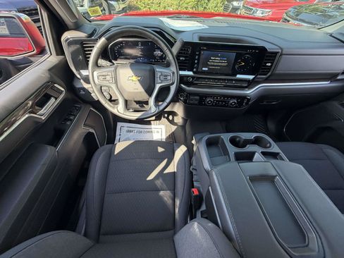 Certified 2026 Chevrolet Silverado 1500 LT AWD/4WD image 14
