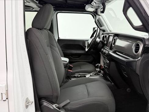 Used 2023 Jeep Wrangler Unlimited Sahara w/ Cold Weather Group AWD/4WD image 22
