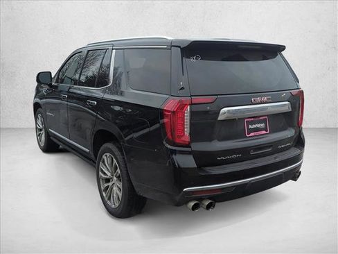 Used 2021 GMC Yukon Denali w/ Denali Premium Package image 5