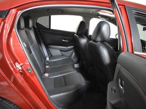 Used 2023 Nissan Sentra SR w/ SR Premium Package FWD image 32
