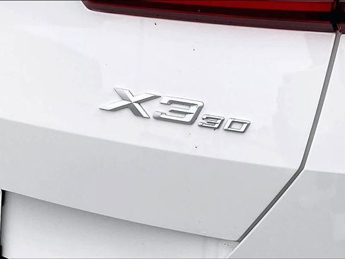 Used 2025 BMW X3 xDrive30i w/ Convenience Package image 32