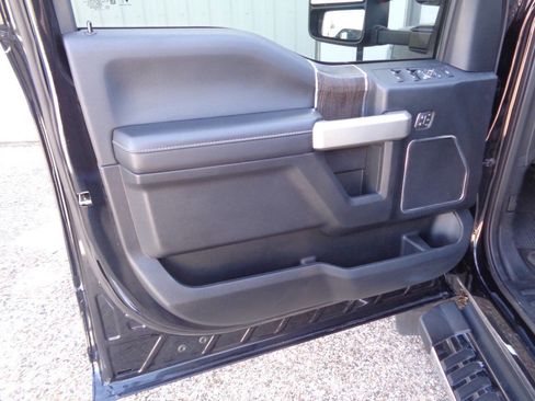 Used 2020 Ford F450 Lariat w/ Lariat Ultimate Package image 45