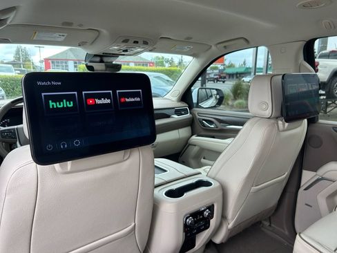 Used 2024 GMC Yukon XL Denali w/ Advanced Technology Package AWD/4WD image 38