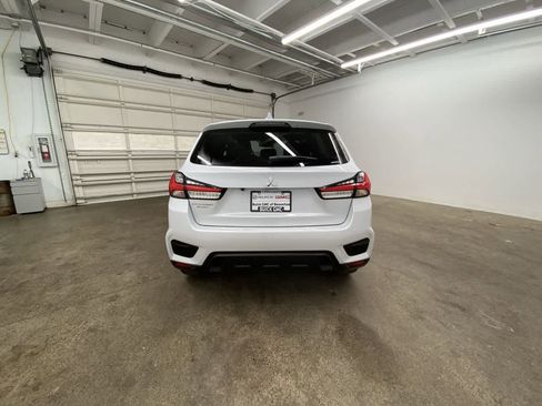 Used 2025 Mitsubishi Outlander Sport ES AWD/4WD image 5