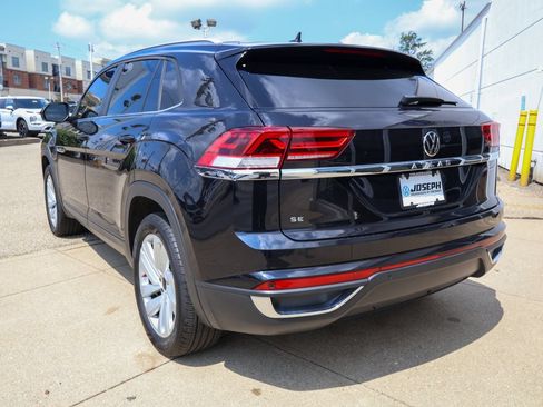 Used 2020 Volkswagen Atlas Cross Sport SE FWD image 3