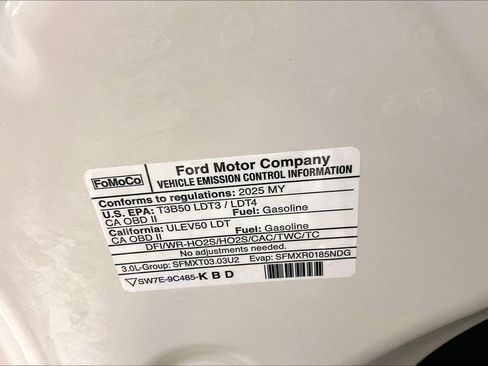 Used 2025 Ford Explorer Platinum w/ Ultimate Package AWD/4WD image 32