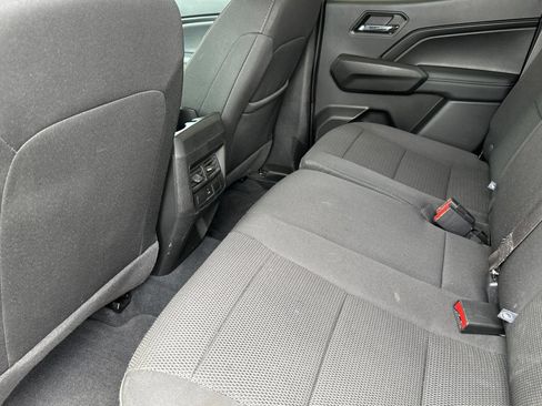 Used 2025 GMC Canyon Elevation RWD image 12