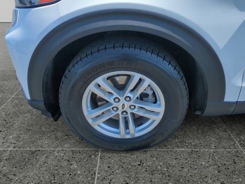 Used 2023 Ford Explorer XLT w/ Equipment Group 202A image 14