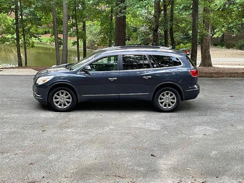 Used 2013 Buick Enclave Leather w/ Trailering Provision Package FWD image 2