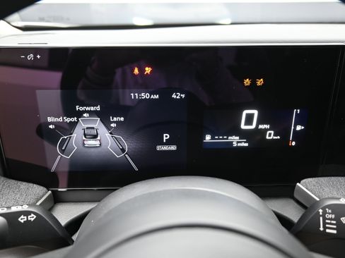 New 2026 Nissan Kicks S image 13