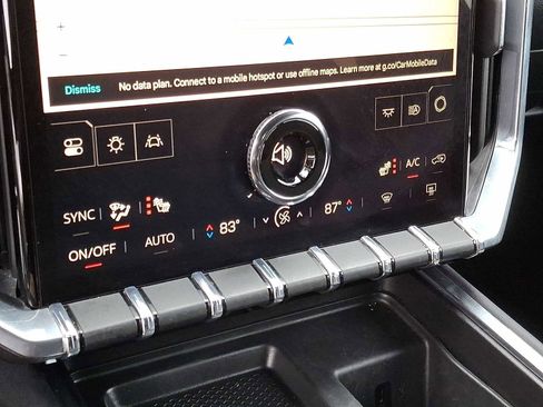 Used 2025 GMC Acadia Elevation image 24