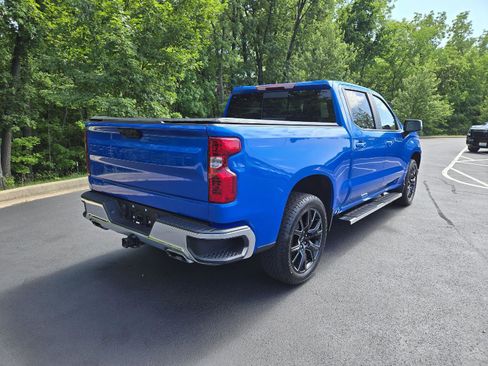 Used 2025 Chevrolet Silverado 1500 LT AWD/4WD image 3