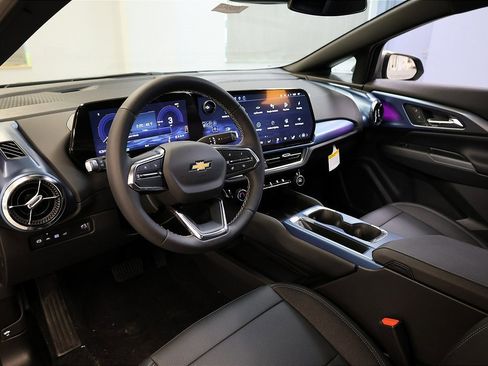 New 2026 Chevrolet Equinox EV LT image 15