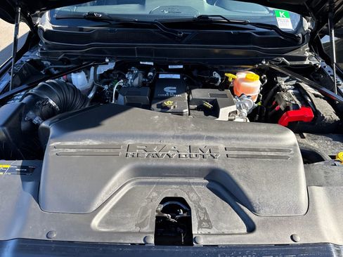 Used 2024 RAM 3500 Laramie w/ Night Edition image 30