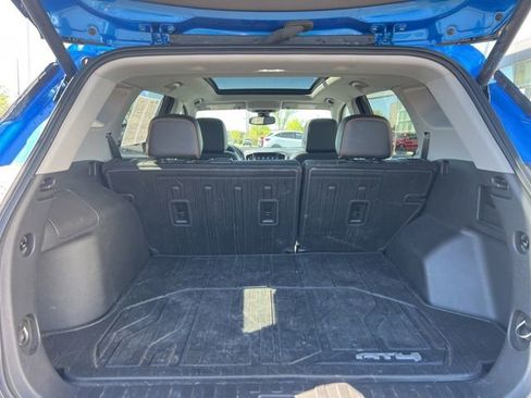 Used 2024 GMC Terrain AT4 w/ Tech Package AWD/4WD image 14