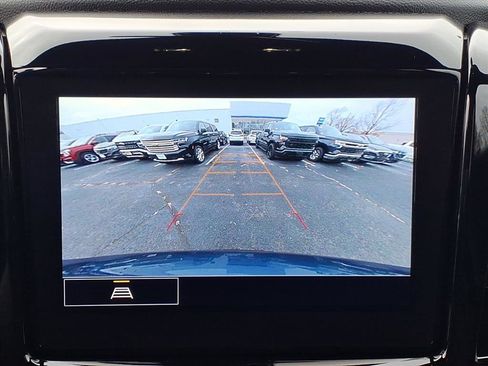 Used 2023 Chevrolet Traverse LT w/ LPO, Floor Liner Package image 18