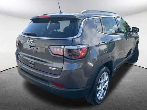 Used 2022 Jeep Compass Latitude image 14