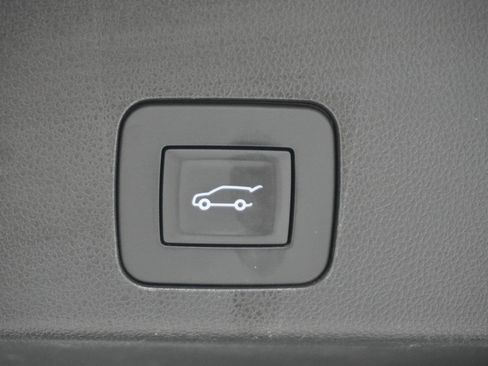 Used 2025 Buick Encore GX Sport Touring w/ Comfort Package image 7