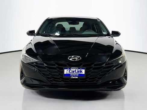 Used 2022 Hyundai Elantra SEL image 2