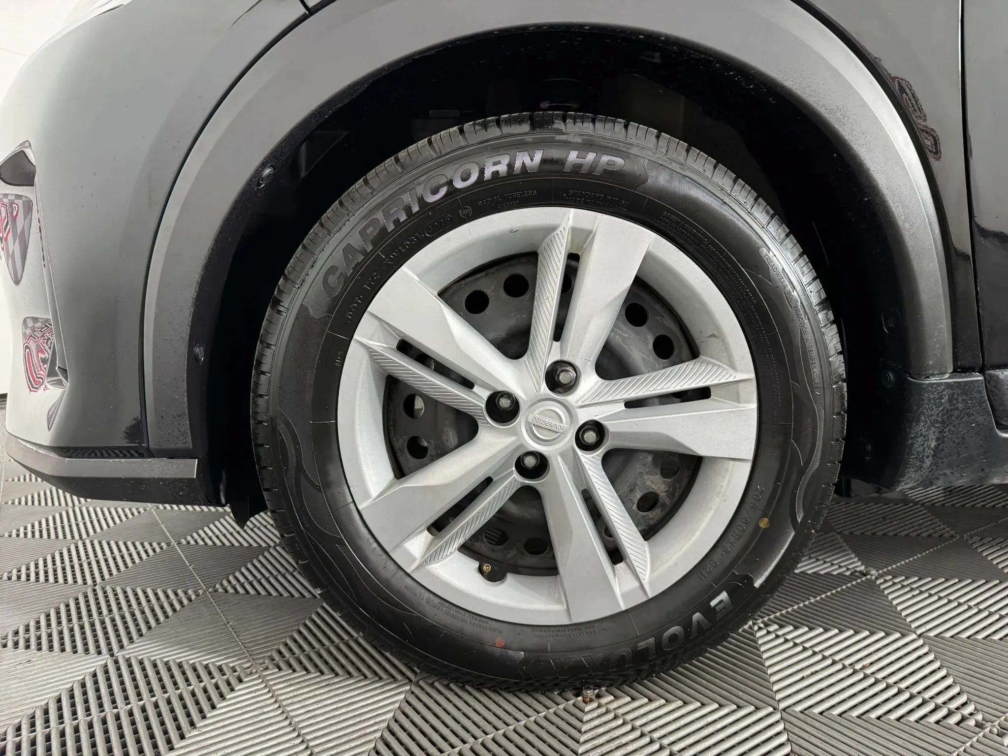 Used 2022 Nissan Kicks S FWD image 40