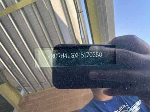 Used 2023 Kia Sorento EX w/ Panoramic Sunroof Package image 42