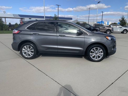 Used 2024 Ford Edge Titanium AWD/4WD image 4