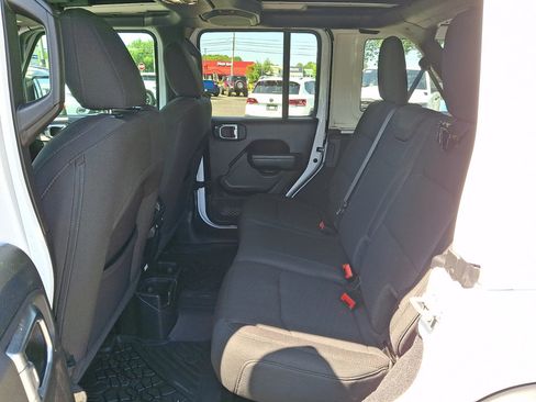 Used 2023 Jeep Wrangler Unlimited Sport AWD/4WD image 20