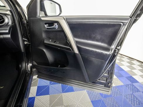 Used 2018 Toyota RAV4 XLE w/ Plus Extra Value Package FWD image 12